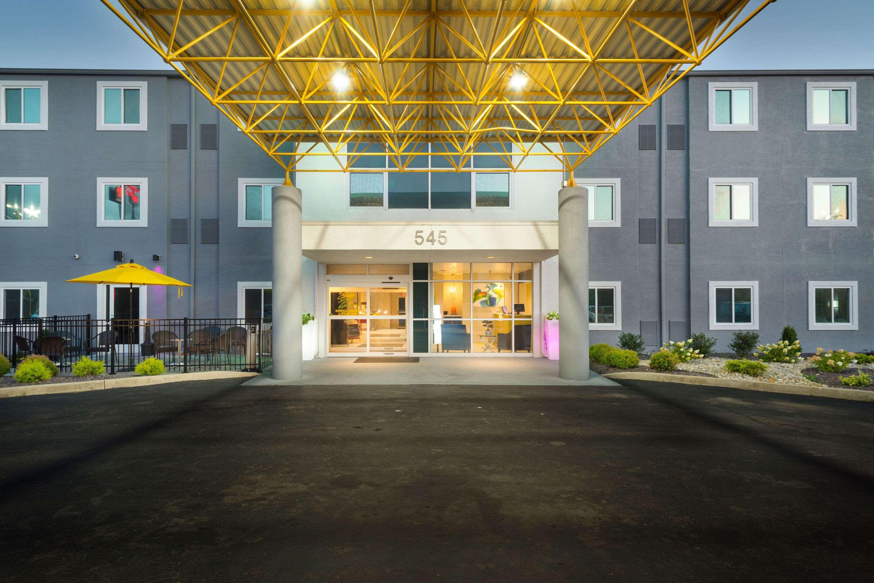 Studio Z, Ascend Hotel Collection Сент-Роберт Экстерьер фото